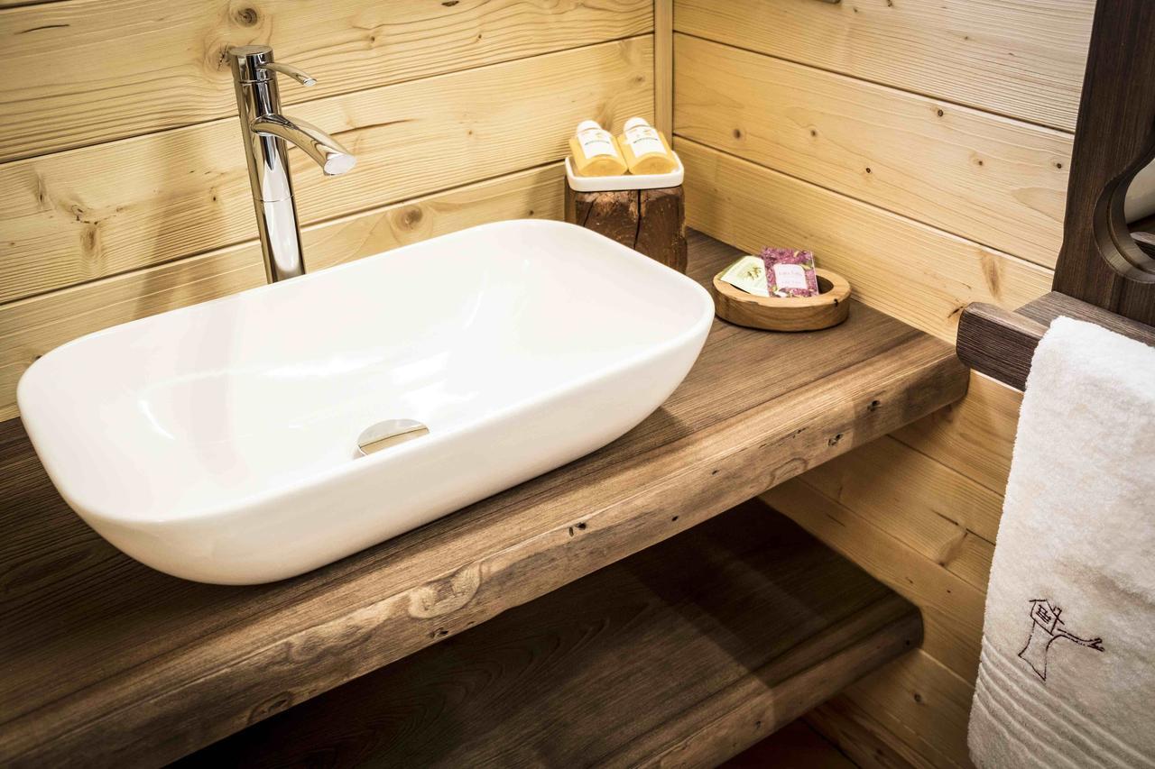 Il Nido Del Casalot Villa Frassino Ngoại thất bức ảnh